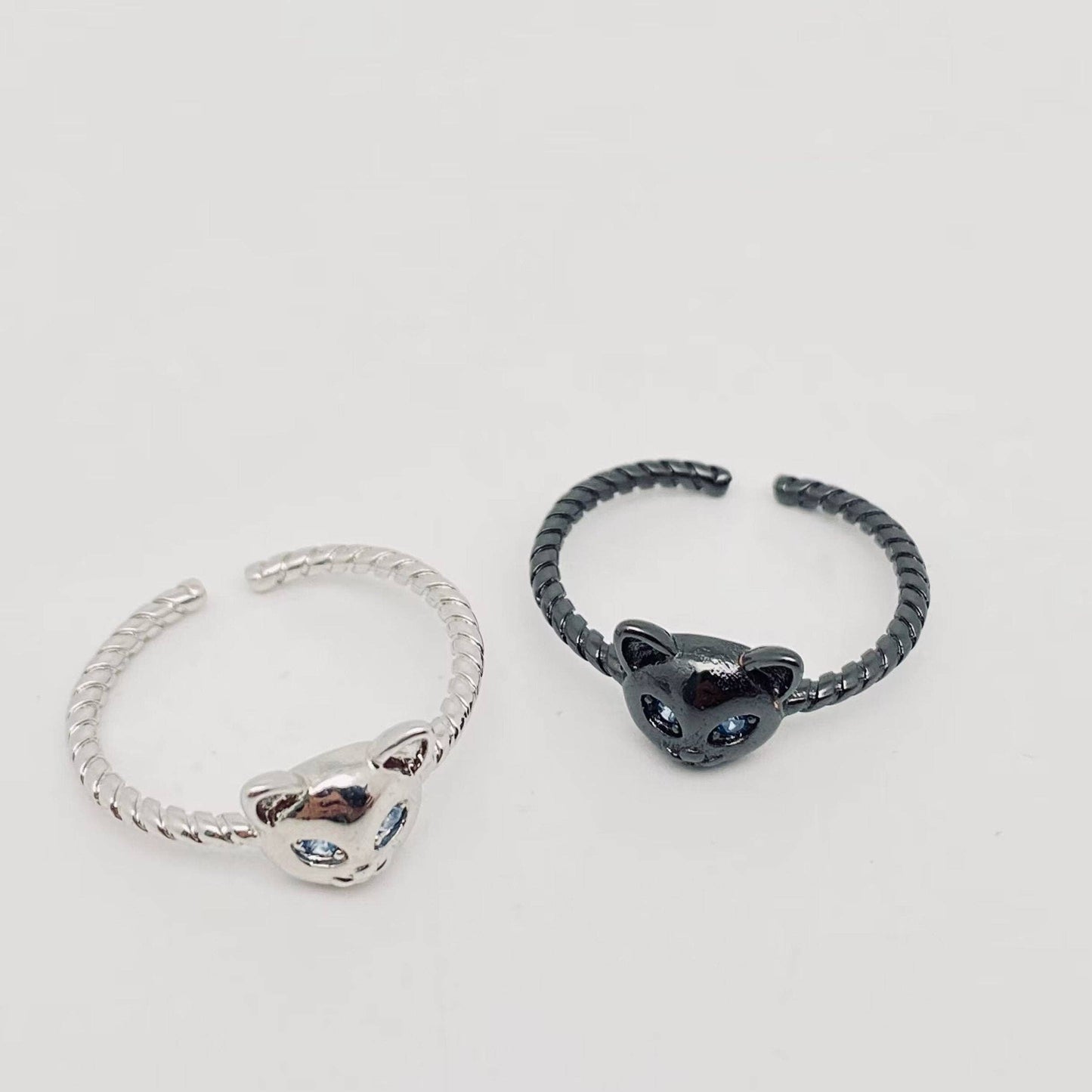 Cat's Head Adjustable Ring