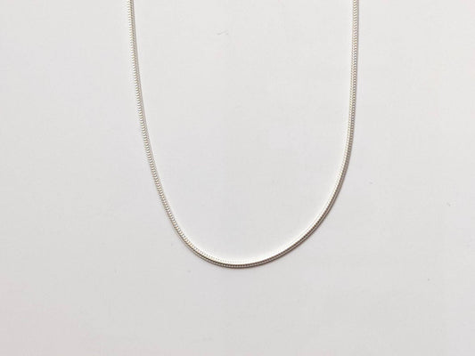 Snake Chain, Thin in Sterling Silver (0.8mm) (Faire)
