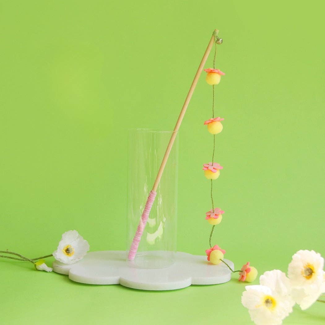 Moo - Hanging Pom Wand Interactive Cat Toy