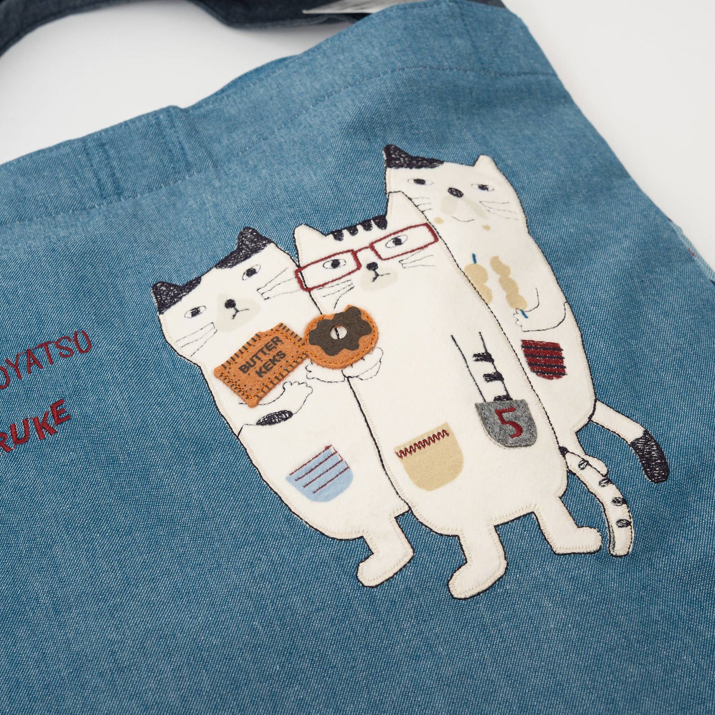 Kusuguru Japan Three Cats Embroidered Large Tote Bag in Blue