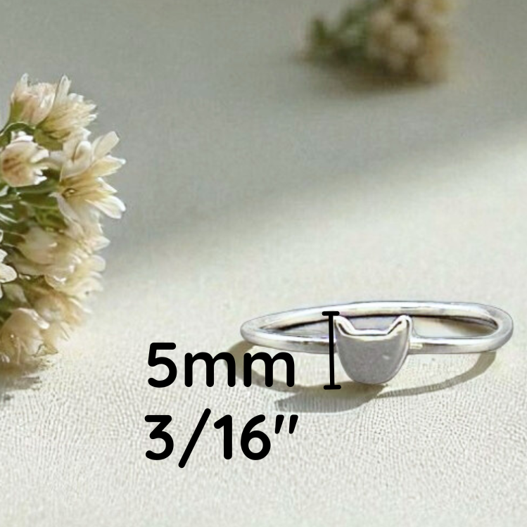 Tiny Kitty Ring