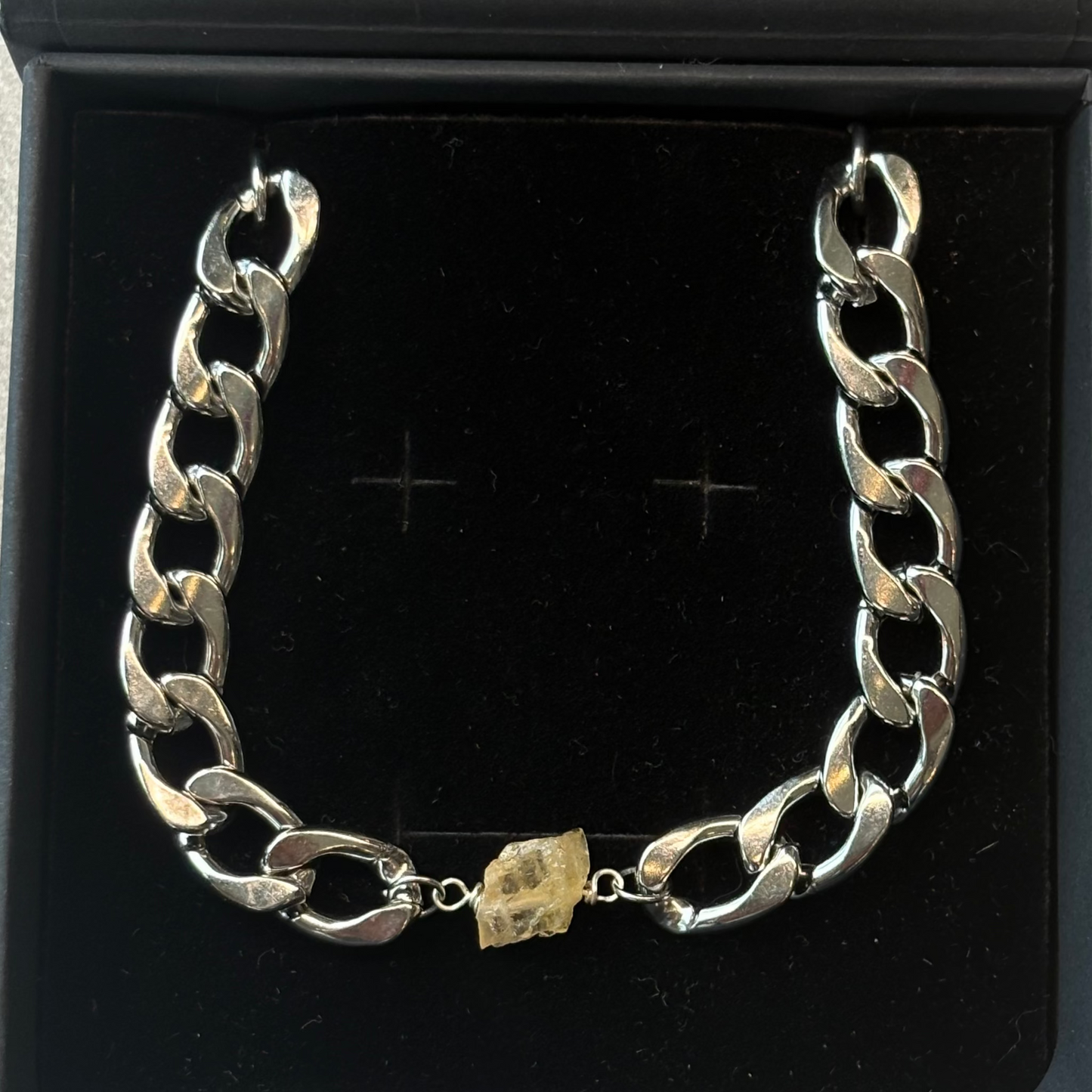 Magician Bracelet | Raw Crystal & Chunky Chain