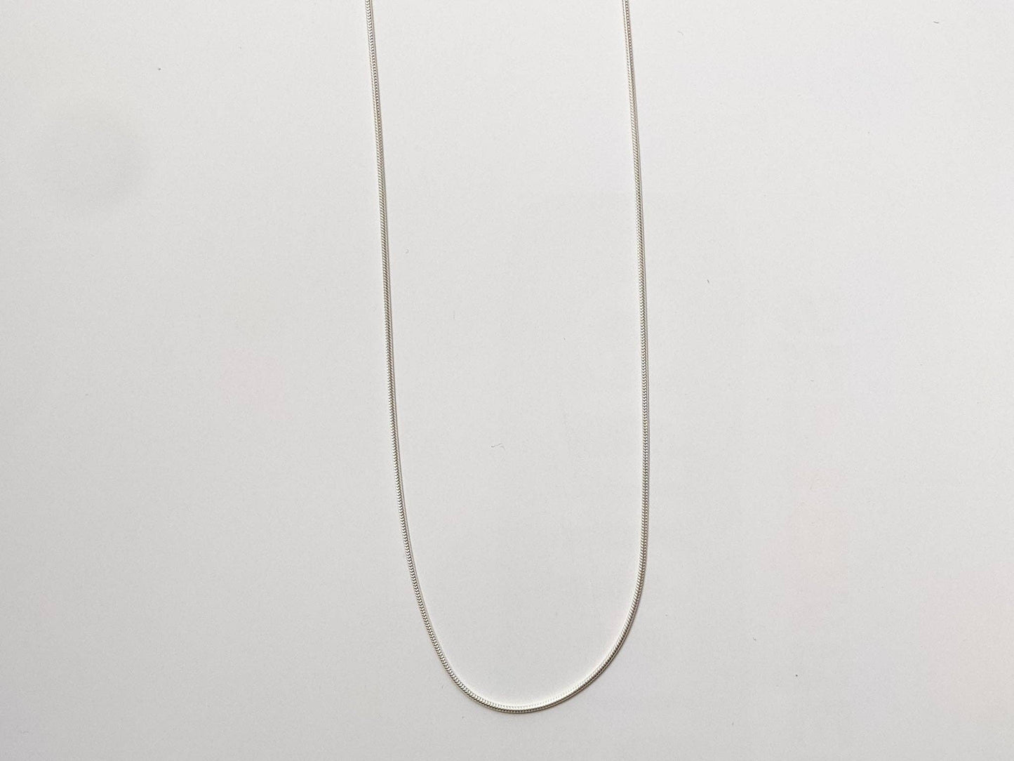 Snake Chain, Thin in Sterling Silver (0.8mm) (Faire)