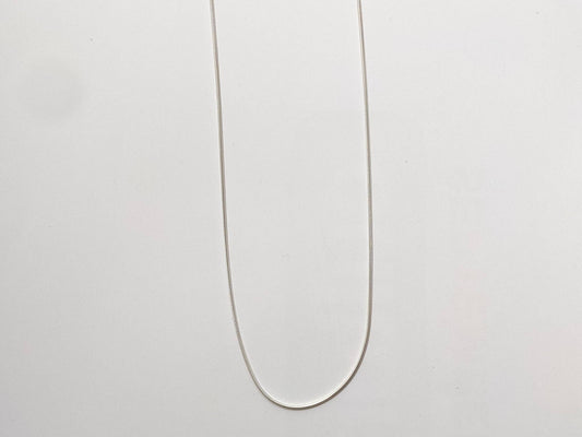 Snake Chain, Thin in Sterling Silver (0.8mm) (Faire)
