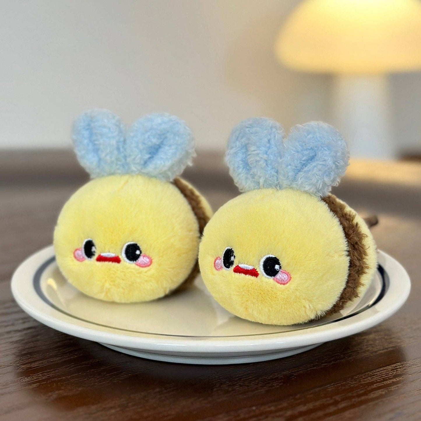 Moo - Plush Bee Cat Toy